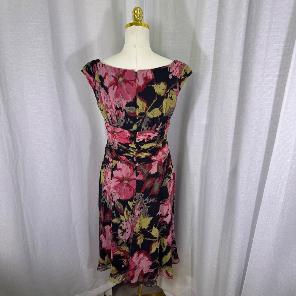 Adrianna Papell 100% Silk Floral Dress Womens 8 Pink Black Excellent Ruched Midi - Picture 2 of 13